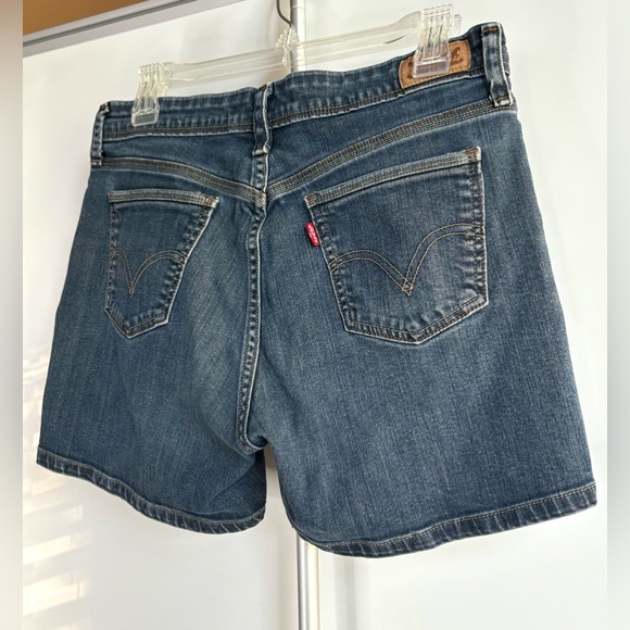 Levi’s Mid-rise Denim Shorts Indigo Wash -‎ Size 8 / 29 - Picture 7 of 7